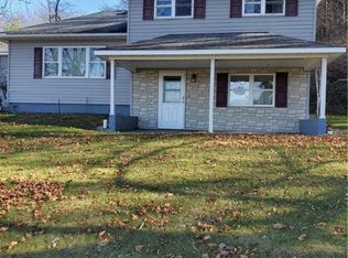 917 34th St, Northern Cambria, PA 15714