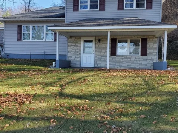 917 34th St, Northern Cambria, PA 15714