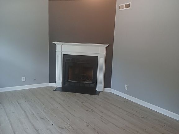 3rd image of 3207 Luann Dr