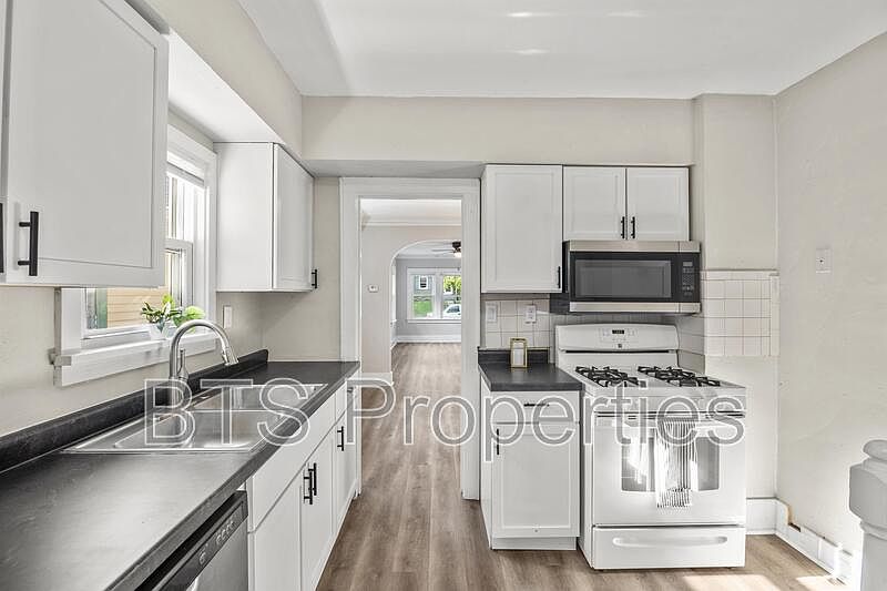 1st image of 310 E Melbourne Ave