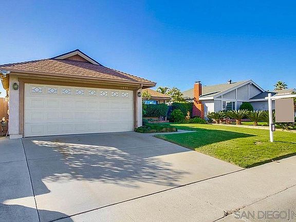 2nd image of 10848 Esmond Ct
