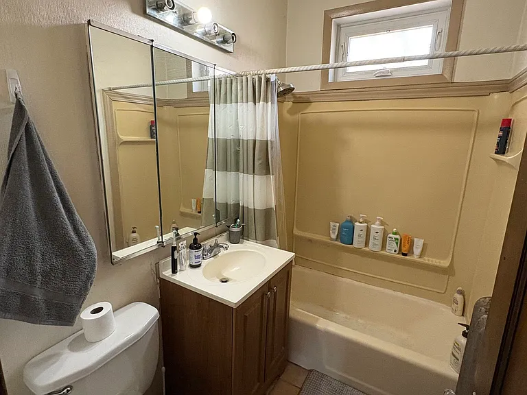 5457 S Ingleside Ave #3E — Photo 9