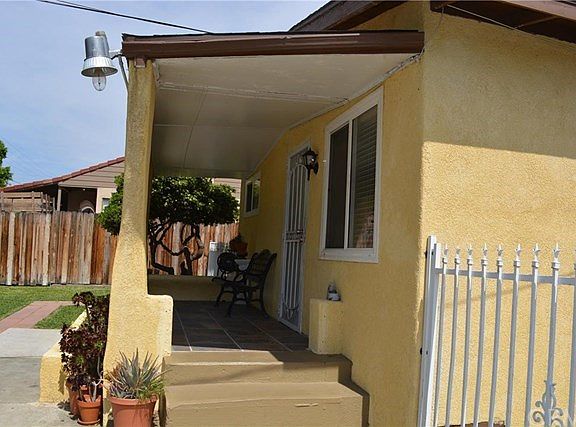 5th image of 8971 Citrus Ave