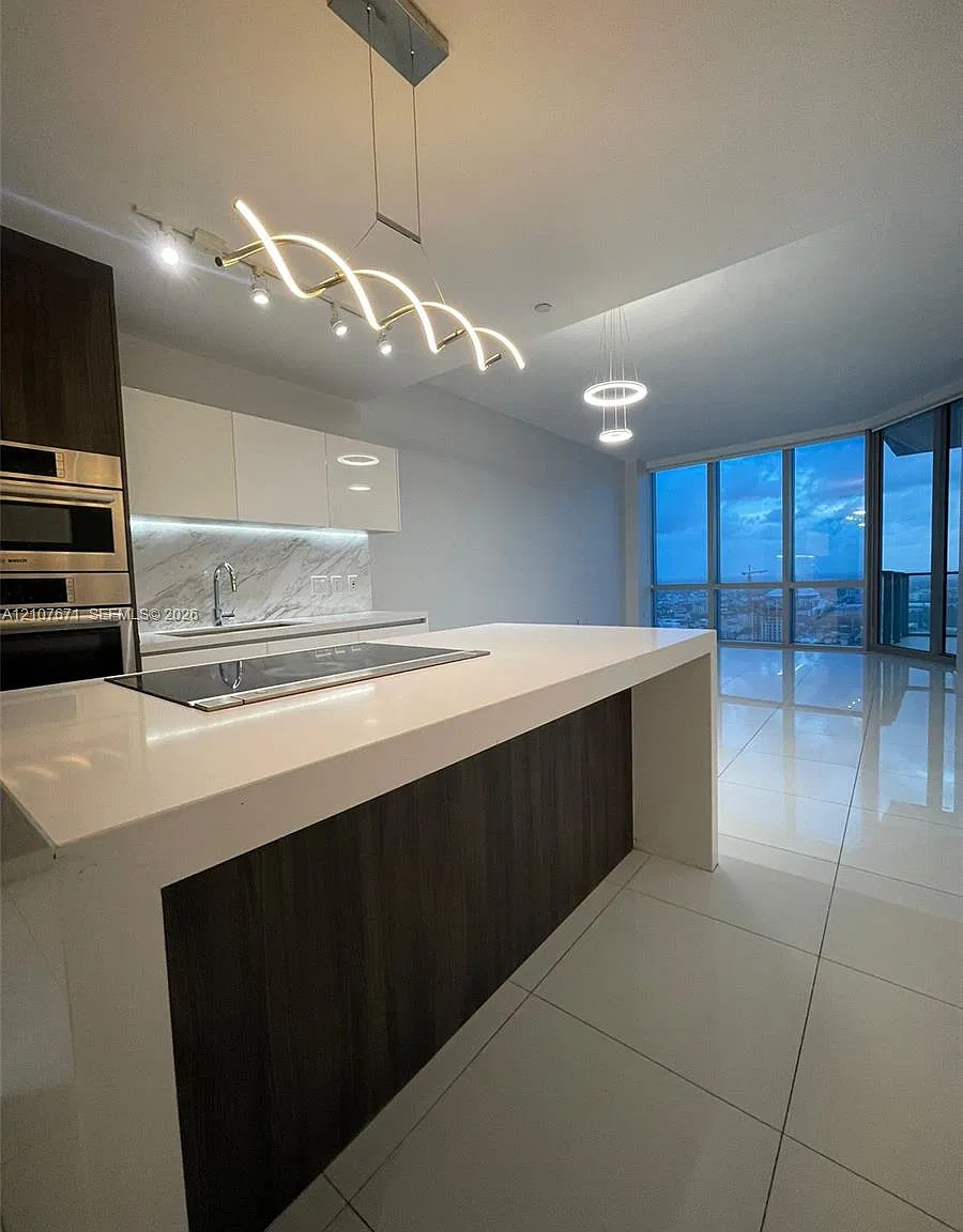 Paramount Miami Worldcent — Photo 3