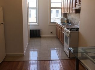 1865 Harman St APT 2R, Flushing, NY 11385