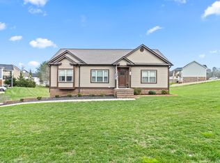 408 Ginger Lake Dr, Rock Spring, GA 30739