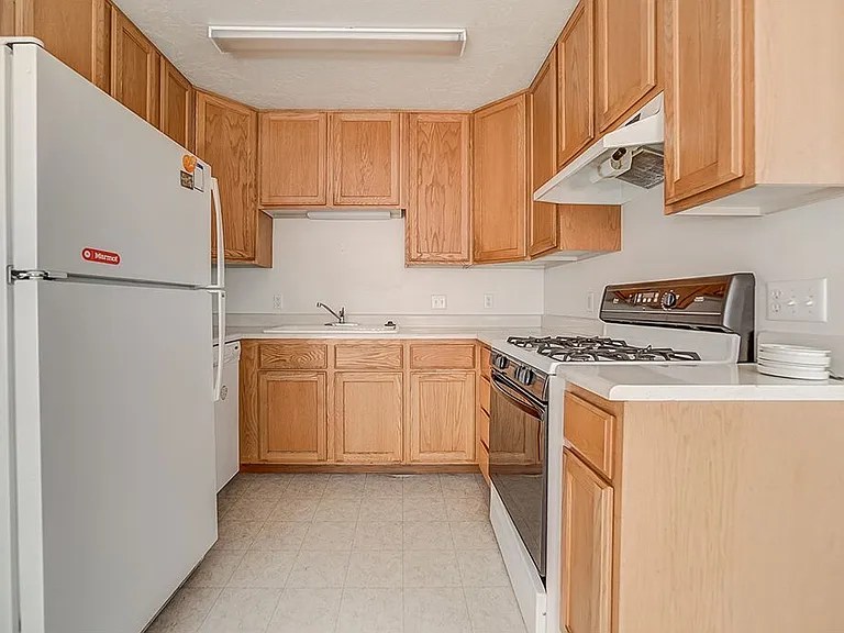 542 N 720 E #218 — Photo 3