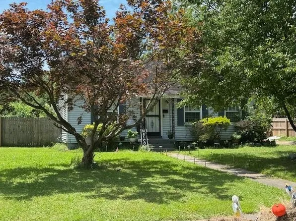 3977 S Kingsbury Rd, Memphis, TN 38122