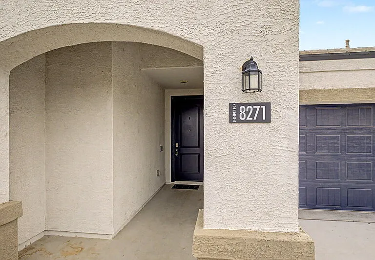 8271 W Ebbets Ct — Photo 2