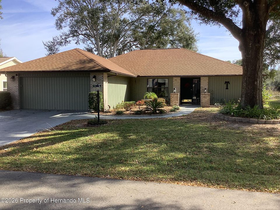 1st image of 34433 Cedarfield Dr