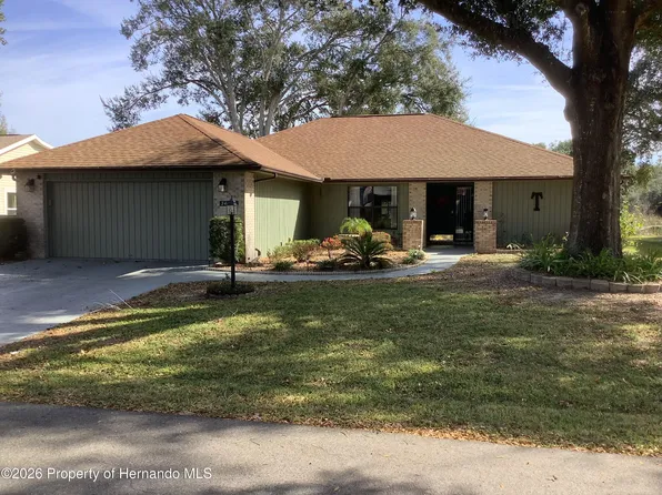 34433 Cedarfield Dr, Dade City, FL 33523