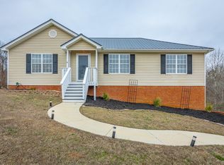 2214 N Fork Dr, Soddy Daisy, TN 37379