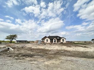 109 Hillock Ct, Decatur, TX 76234