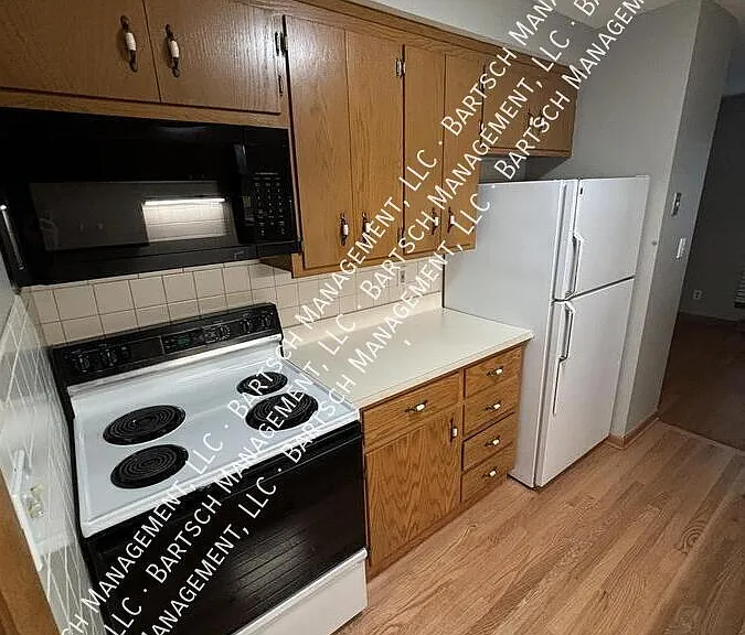 13200 W Bluemound Rd #8 — Photo 10