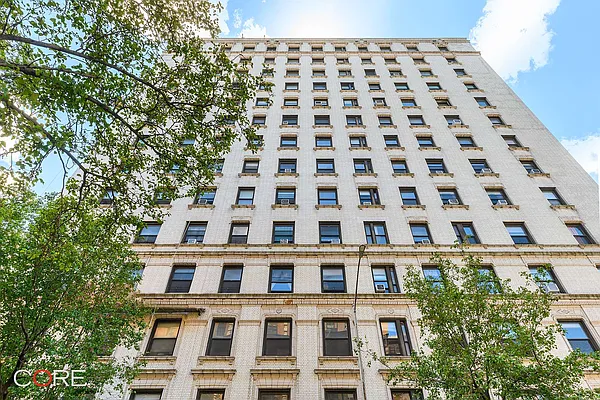 Rented by CORE | media 5