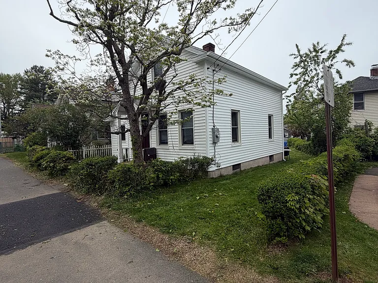 5 Hillside Ct — Photo 19