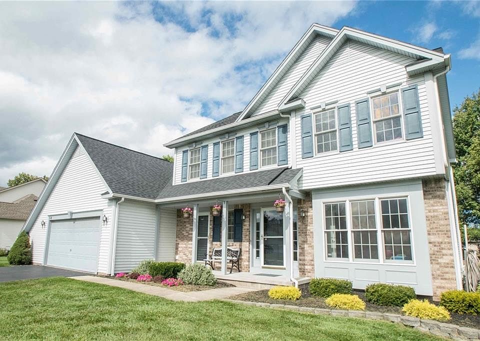 2nd image of 518 Willowgate Dr