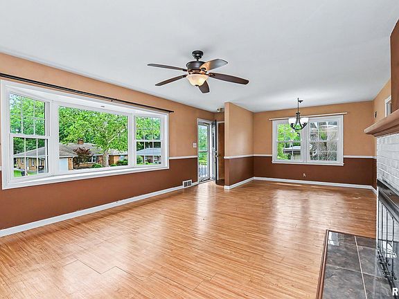 2nd image of 4211 N Brookmont Rd