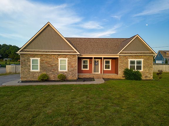 4th image of 112 Pleasant Way
