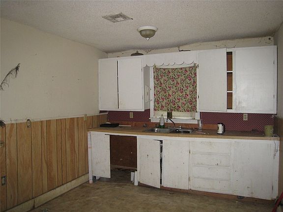 5th image of 1220 S Okfuskee Ave