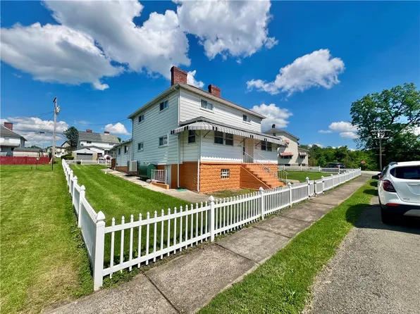 1129 1st St, Grindstone, PA 15442