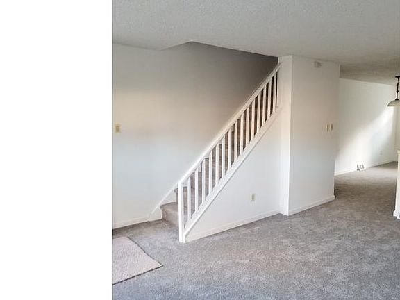 3rd image of 614 E Basin St