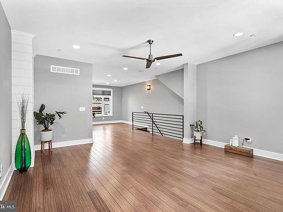 3rd image of 2131 E Firth St #1