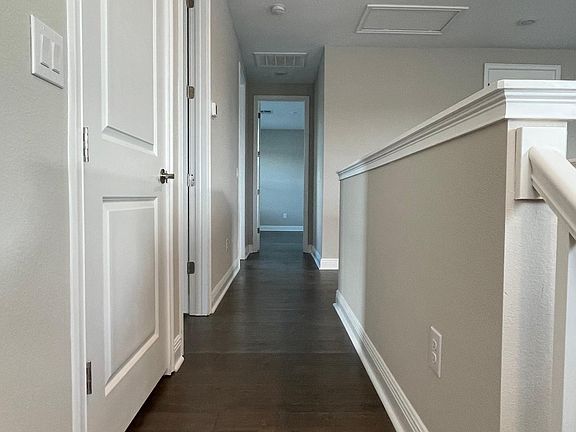 5th image of 4863 Tivoli Dr