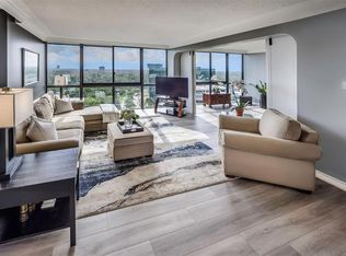5001 Woodway Dr #1704, Houston, TX 77056