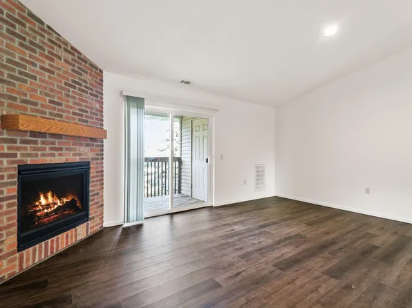 838 N Thompson Dr APT 2, Madison, WI 53704