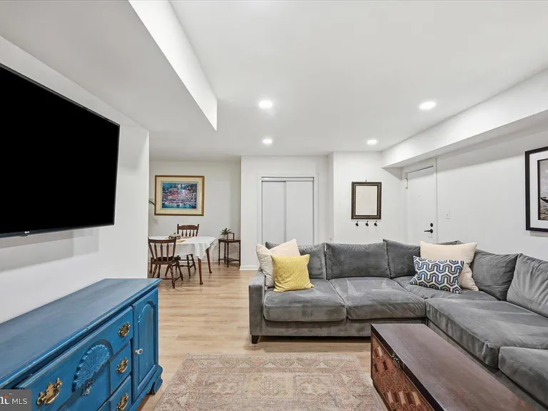 55 Skyhill Rd #101 — Photo 3
