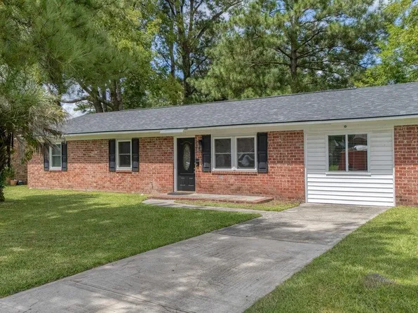 212 Gardenia St, Summerville, SC 29483