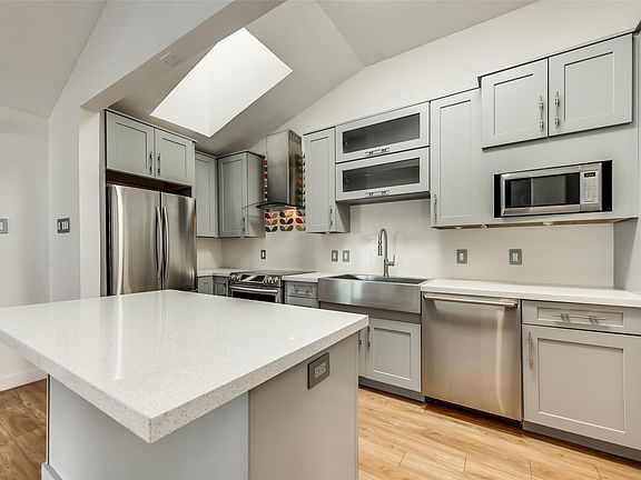 2nd image of 2113 Brook Mount Ct