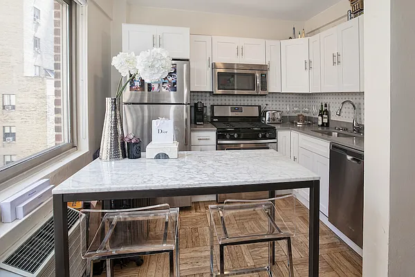 Sold by Compass | media 8