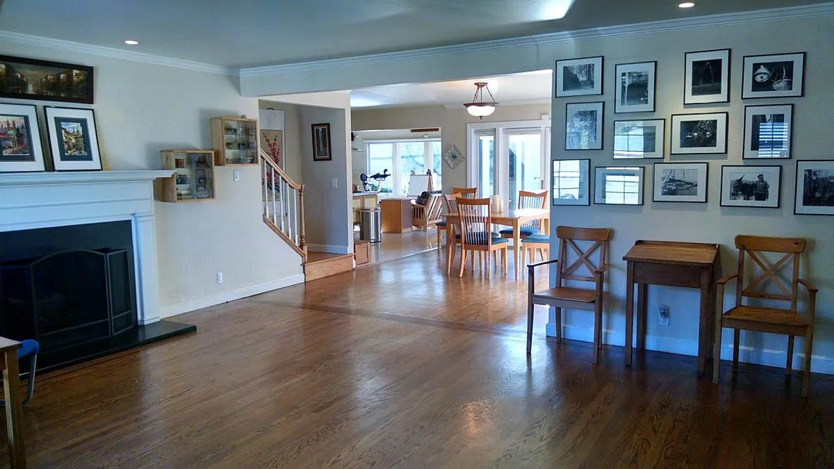 4 bed, 2270 sqft, $8,400 — Photo 2