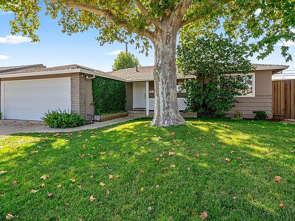 3rd image of 1475 Ginden Ct