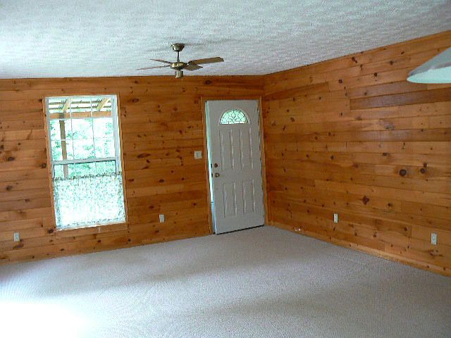 2nd image of 120 Forest Acres Ln