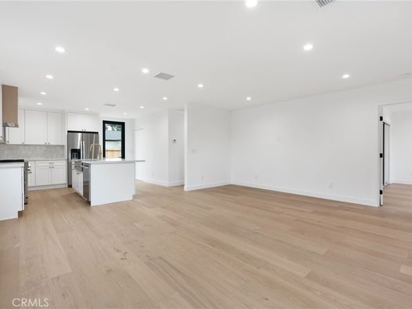 8334 Winsford Ave, Los Angeles, CA 90045