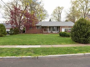 1241 Wheatsheaf Rd, Roselle, NJ 07203