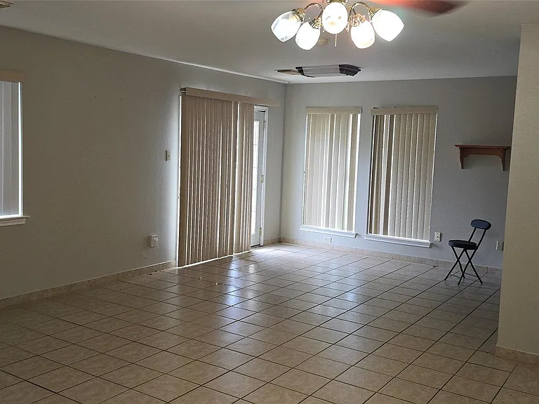 125 Kelly Ln — Photo 3