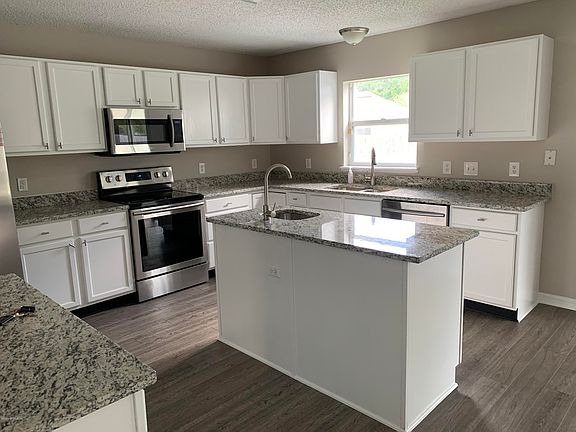 5th image of 7118 Shady Pine Ct