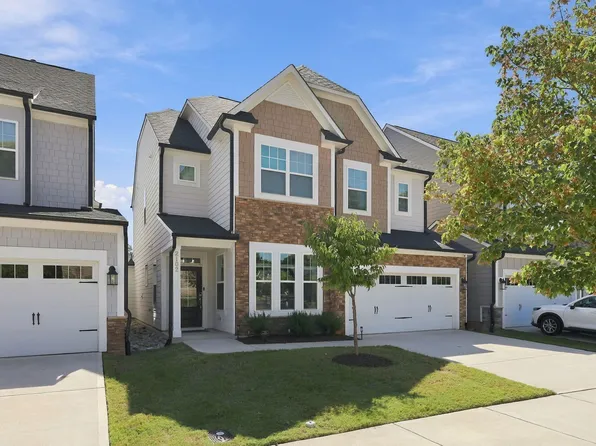 2102 Goudy Dr, Raleigh, NC 27615