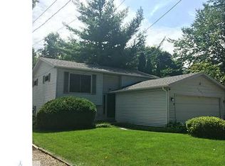 1221 Wolf Ct, East Lansing, MI 48823