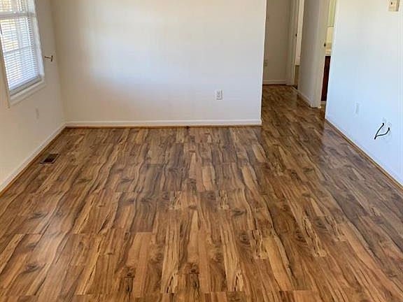 4th image of 23994 Kyles Ct