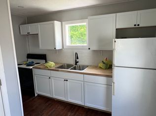 132 S Park Ave, Jasonville, IN 47438