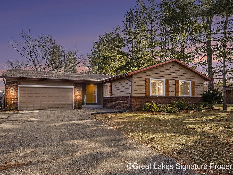 1st image of 7528 Pinegrove Dr