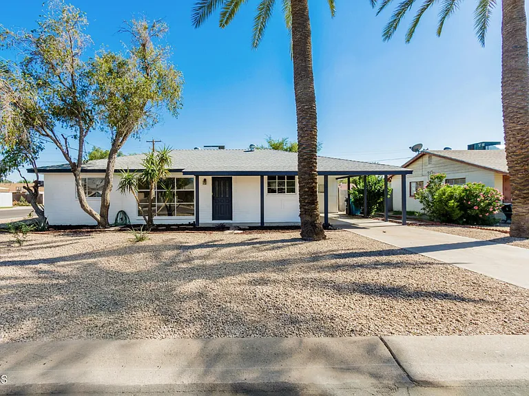3301 W Pierson St — Photo 2