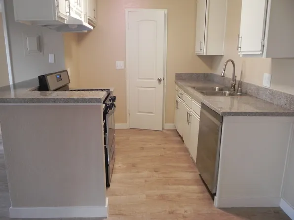 Chapman Villas Apartments