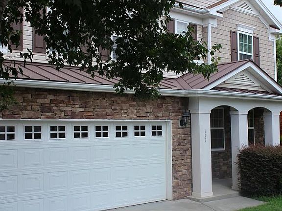 2nd image of 117 English Ivy Dr