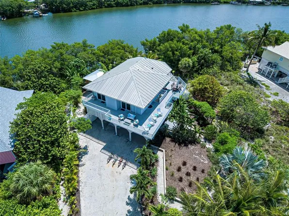60 S Gulf Blvd, Cape Haze, FL 33946